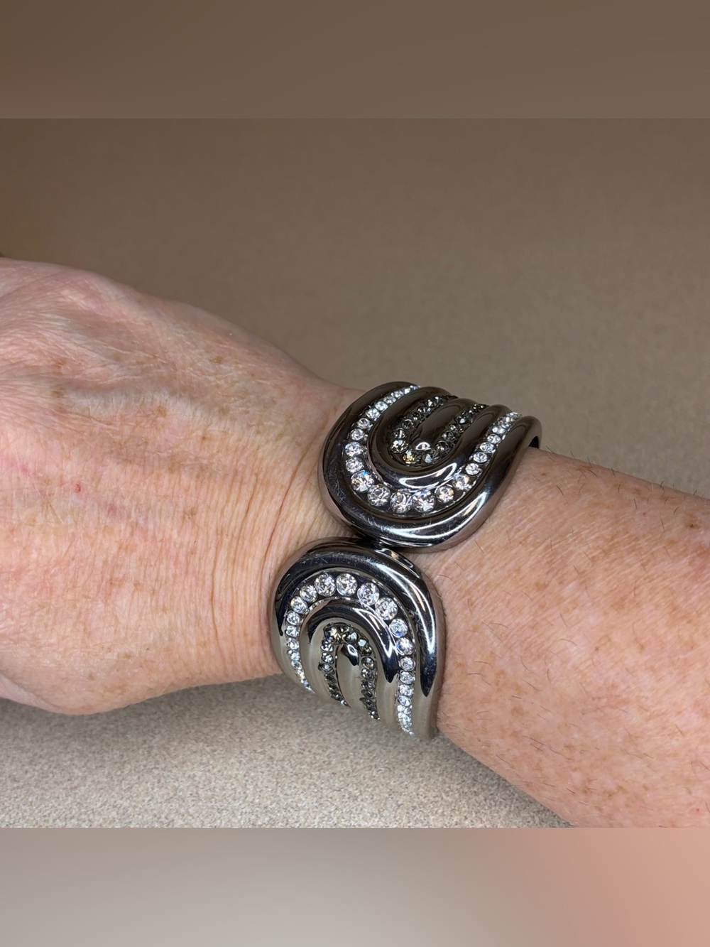 Premier Designs “Dazzle” 2013 Cuff Bracelet - Picture 8 of 10